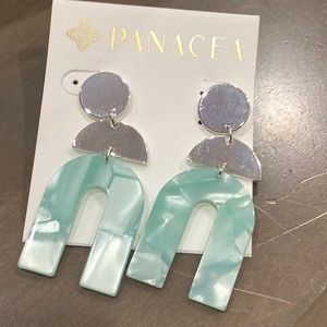 Geometric Drop Earrings
PANACEA NWT